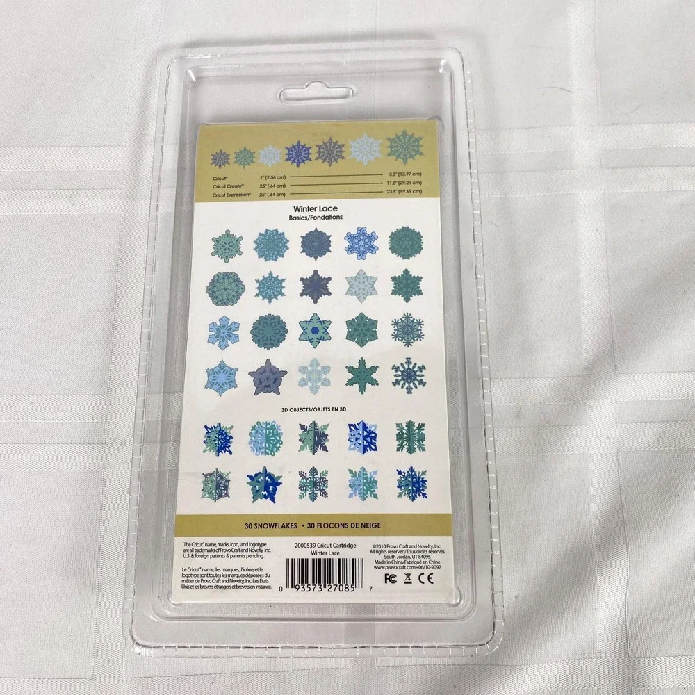 CRICUT - Limited Edition Winter Lace 30 Snowflakes - Winter Collection